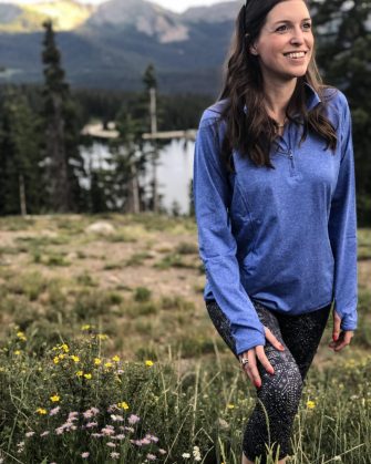 Amazon Joe's USA Pullover with prAna leggings | Blue Mountain Belle